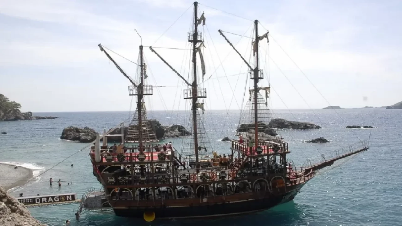 6 islands pirate boat cruise fethiye bigbrotherstravel 003